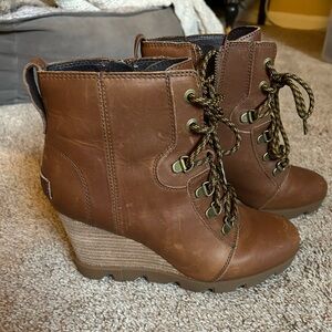 Sorel Joan Uptown lace up winter boots